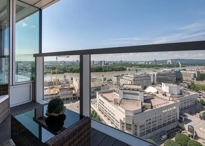 Apartament Panorama - Sunset And Castle View, 22nd Floor, Garage, Ac Bratysława