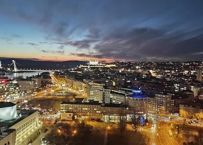 Panorama - Sunset And Castle View, 22nd Floor, Garage, Ac Apartment *