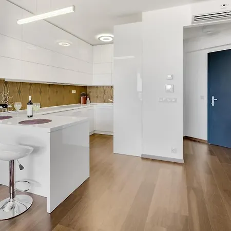 Panorama - Sunset And Castle View, 22nd Floor, Garage, Ac 아파트 브라티슬라바